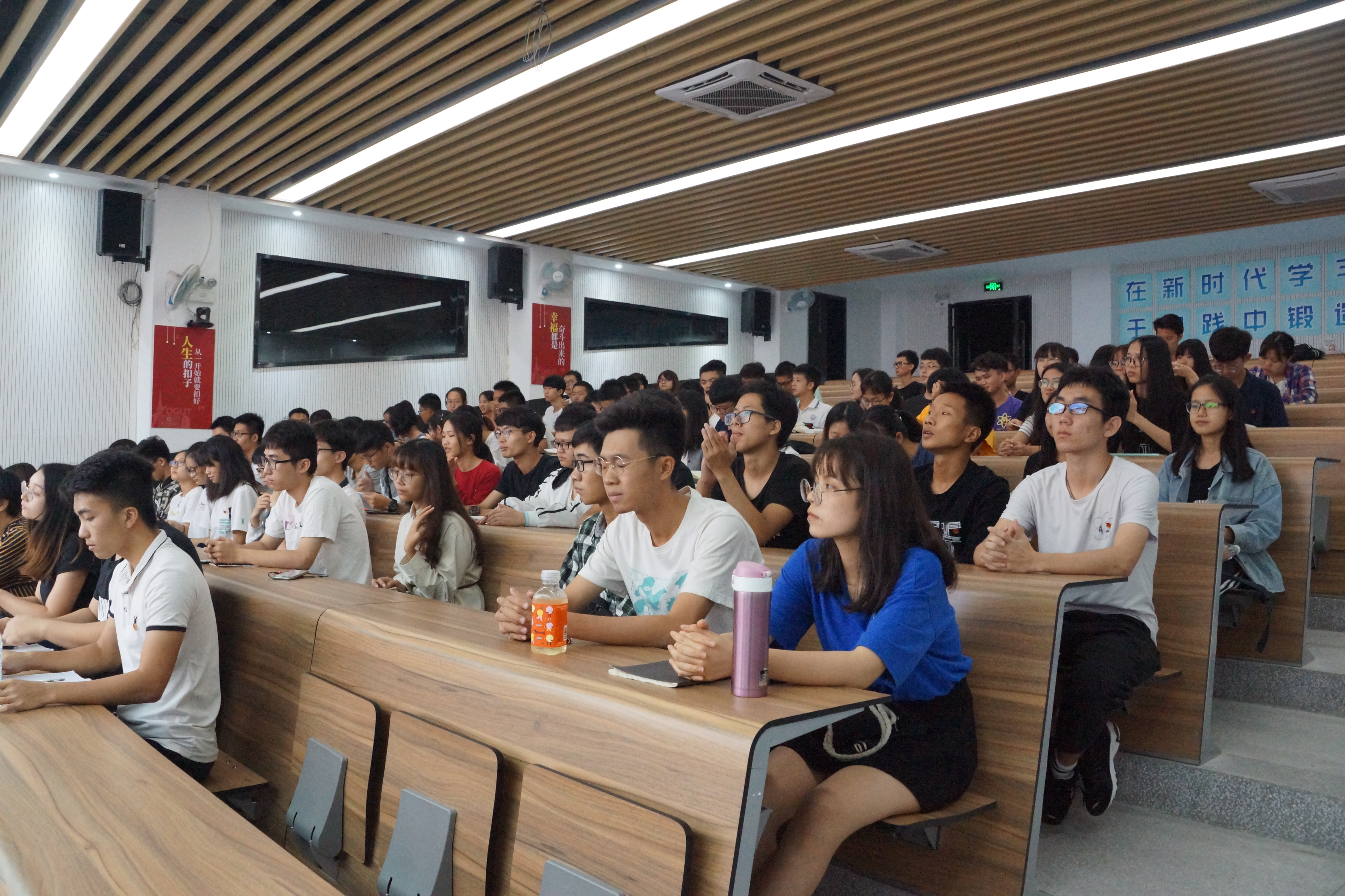 太阳成集团tyc9728-莞馨社区联合第一期团校培训班开班仪式圆满落幕3.jpg